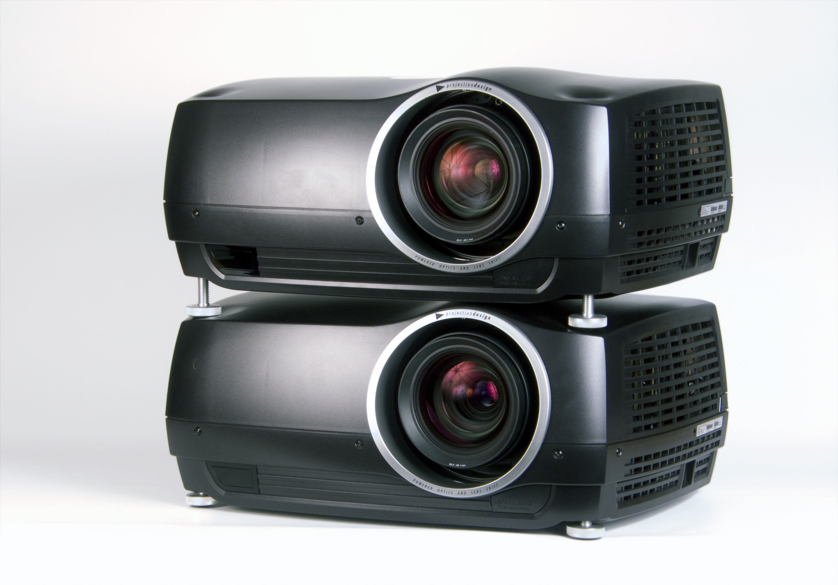 projectiondesign Projektoren projectiondesign F30sx+ SXGA DLP Beamer