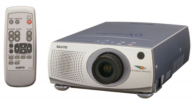 Bild Sanyo PLV 30